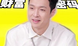 张艺兴抖音爆料视频最新,新作品即将上线，幕后故事引期待