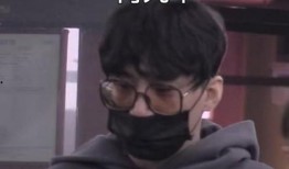 娱乐吃瓜君修手机,揭秘手机维修背后的故事