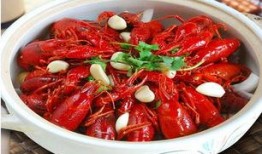 合肥爆料吃小龙虾视频播放,视频播放量爆表，网友热议美食盛宴