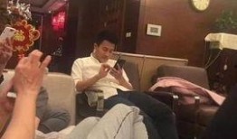 杨幂爆料爸爸离婚视频,揭秘家庭往事背后的真相