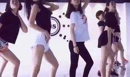 泫雅爆料舞蹈视频大全集,舞动魅力，尽展风采